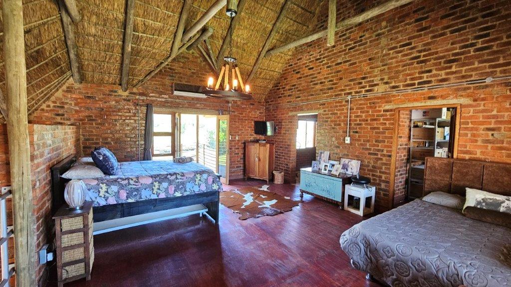 8 Bedroom Property for Sale in Skeerpoort North West